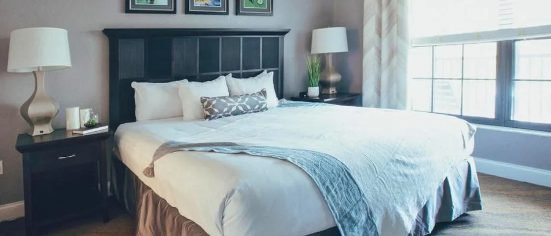 Holiday Inn Club Vacations At Orange Lake Resort, Orlando, FL — Cozy bedroom with large bed